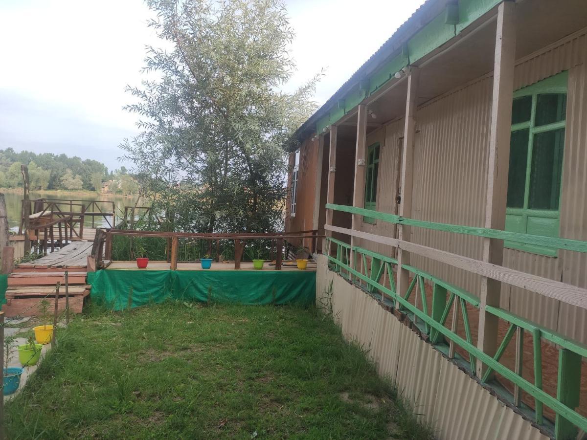 Lakeside Homestay Srinagar Exterior photo